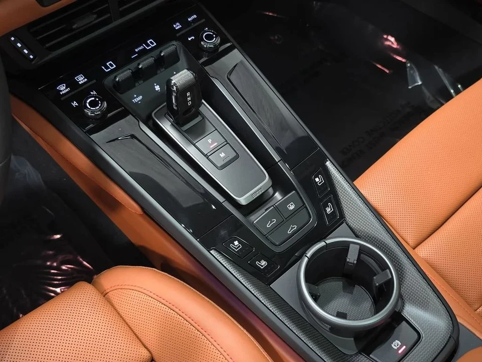 2026 Porsche 992 Carrera S - Image 20 of 31