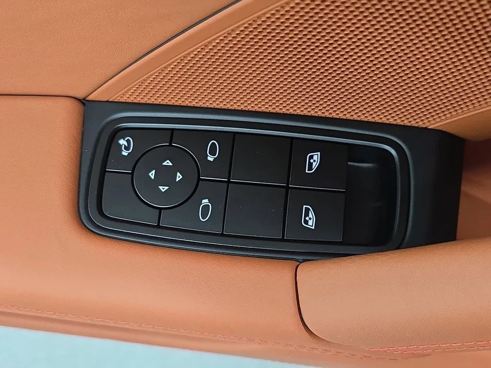 2026 Porsche 992 Carrera S - Image 24 of 31
