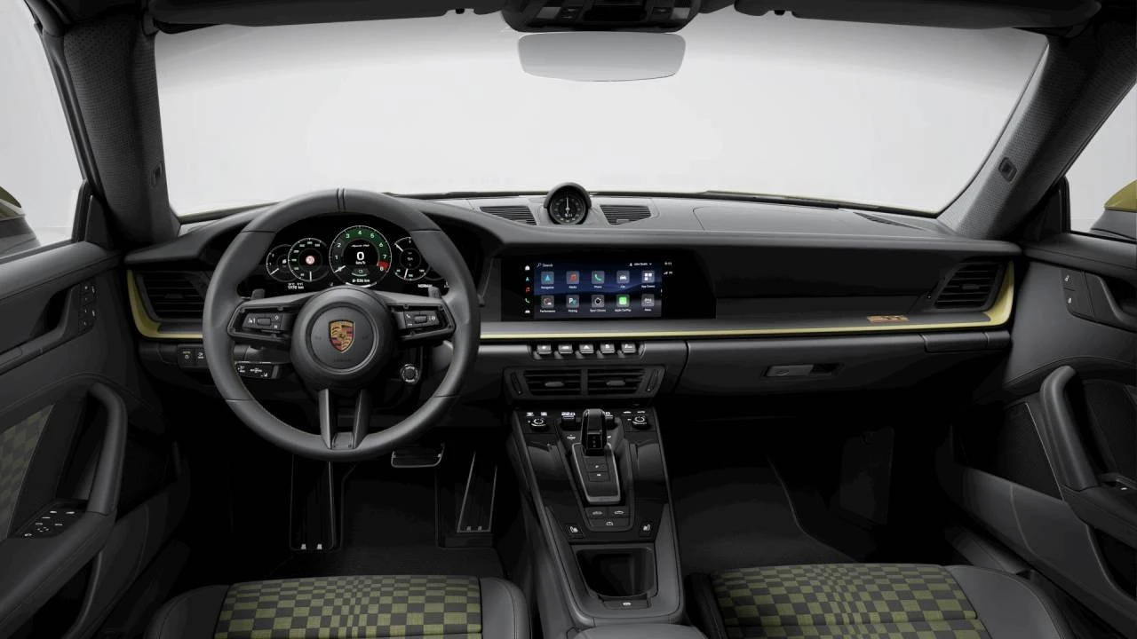2026 Porsche 911 - Image 9 of 10