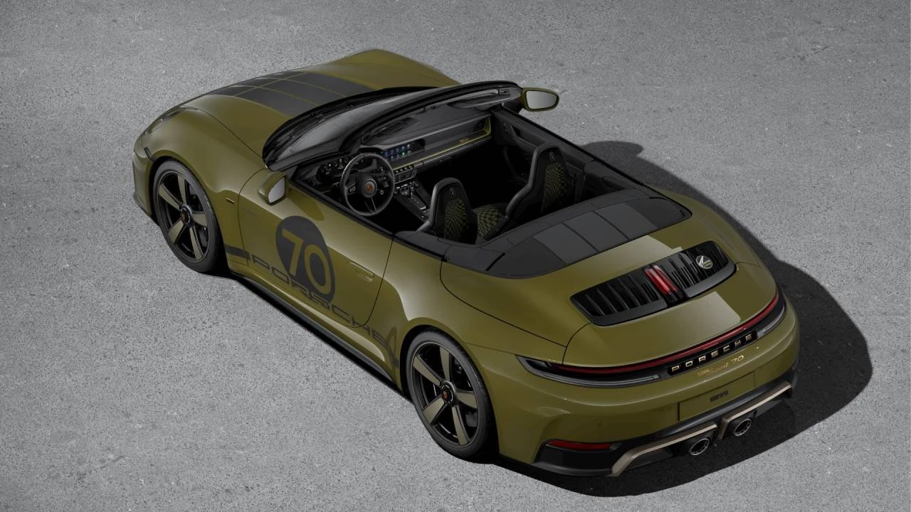 2026 Porsche 911 - Image 4 of 10
