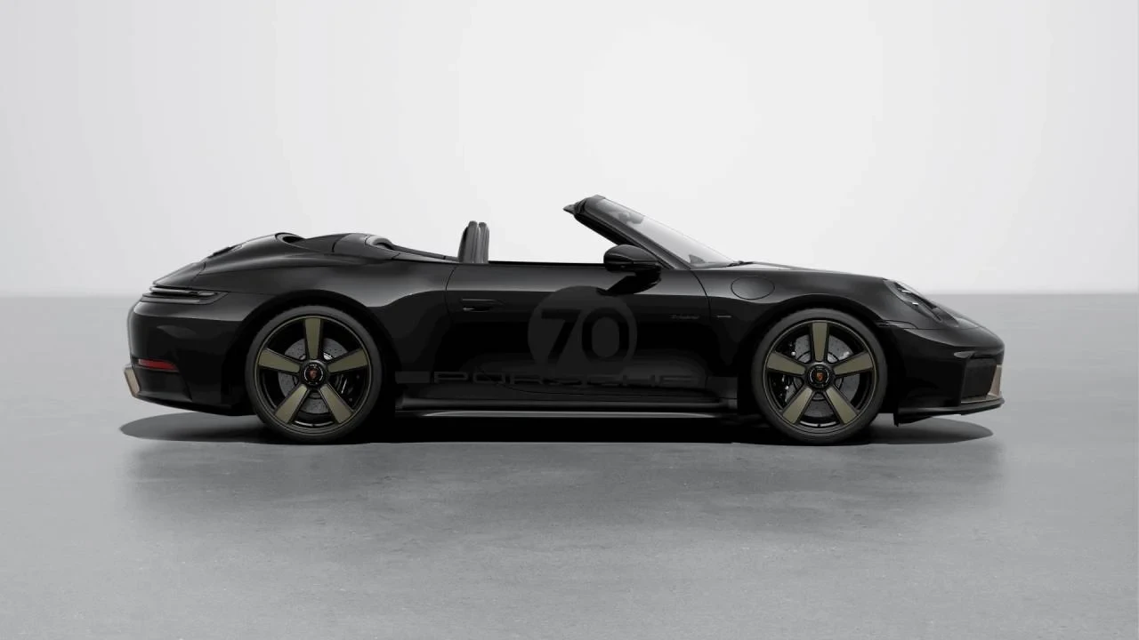 2026 Porsche 911 - Image 6 of 10