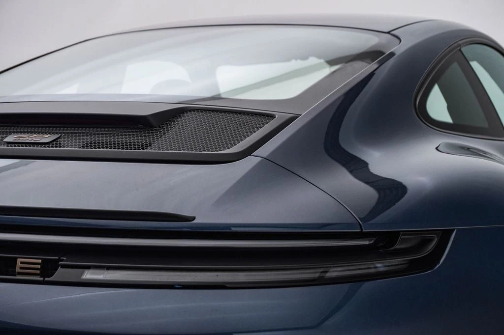 2026 Porsche 992 Carrera - Image 12 of 31
