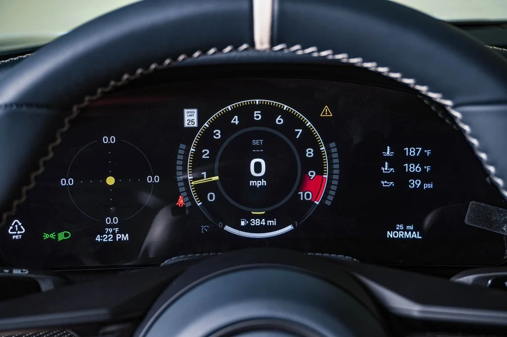 2026 Porsche 992 Carrera - Image 28 of 31