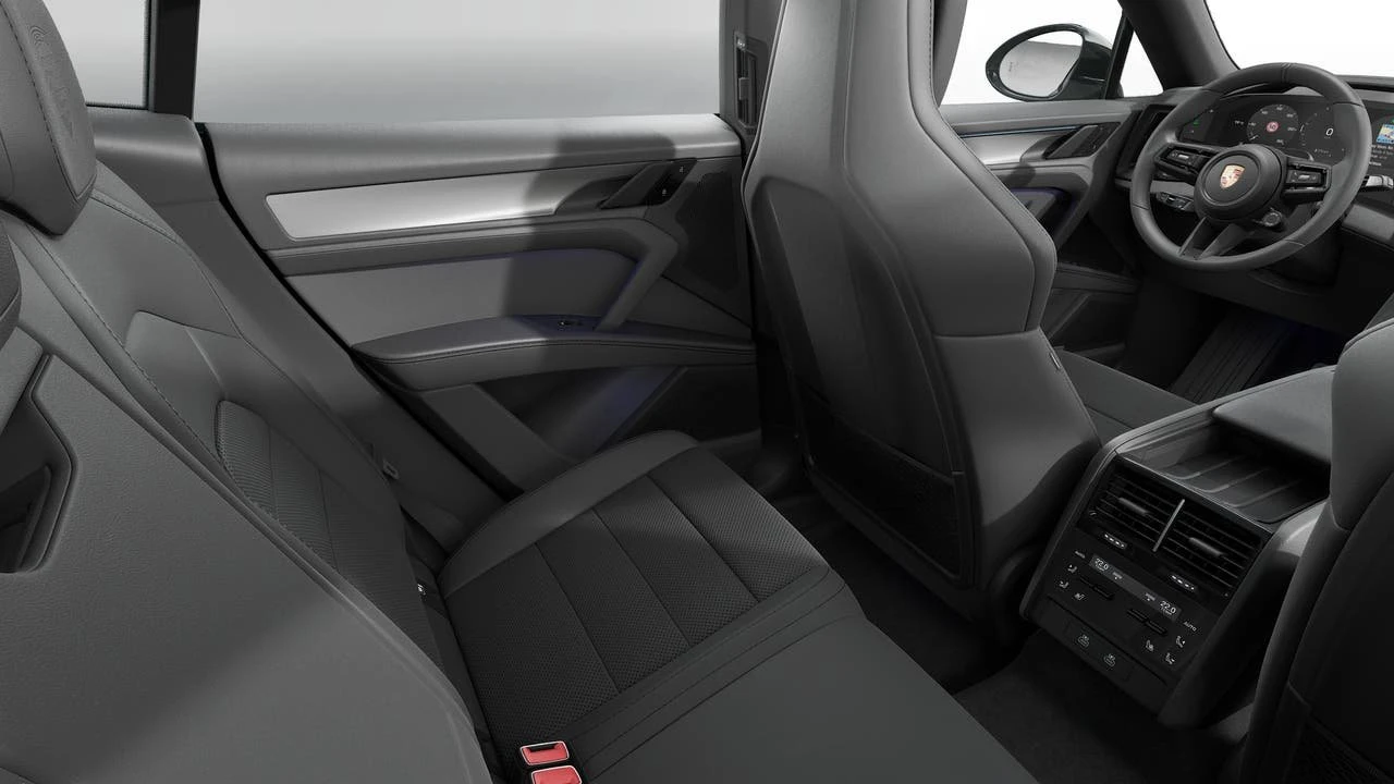 2026 Porsche 9Y0/9Y3 Cayenne Coupe - Image 14 of 14
