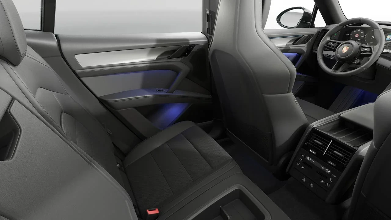 2026 Porsche 9Y0/9Y3 Cayenne Coupe - Image 14 of 14