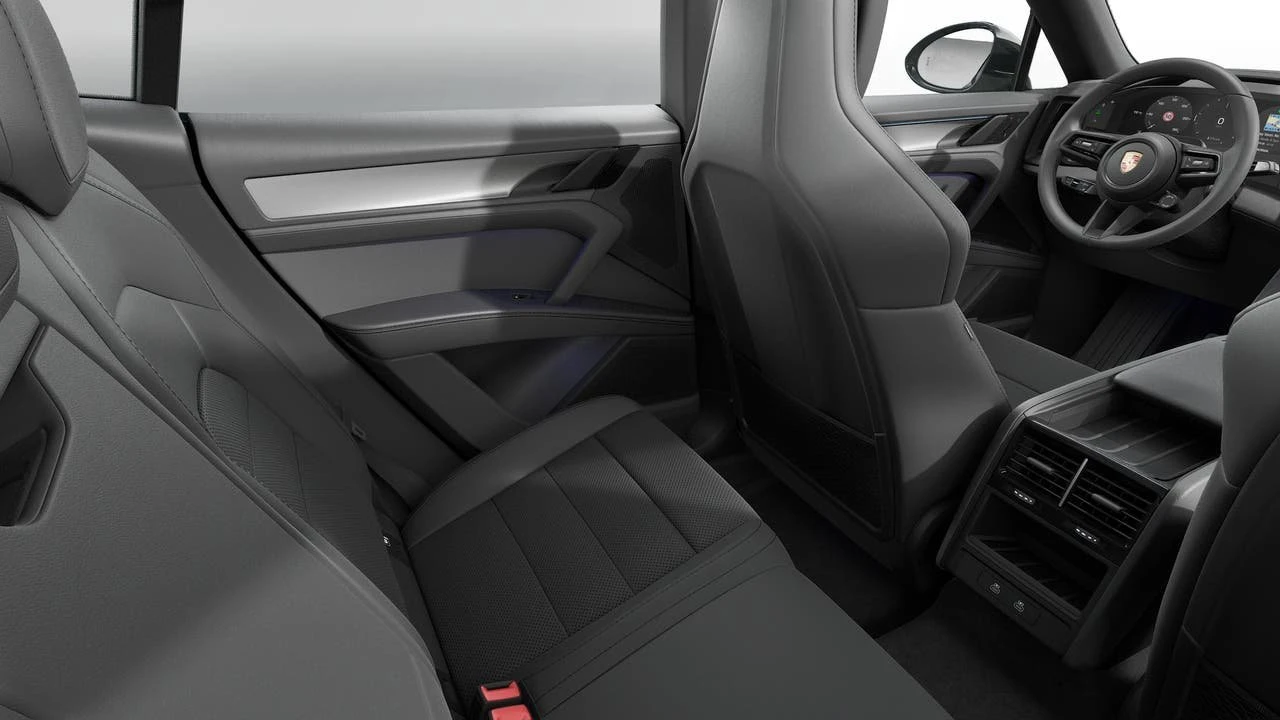 2026 Porsche 9Y0/9Y3 Cayenne Coupe - Image 14 of 14
