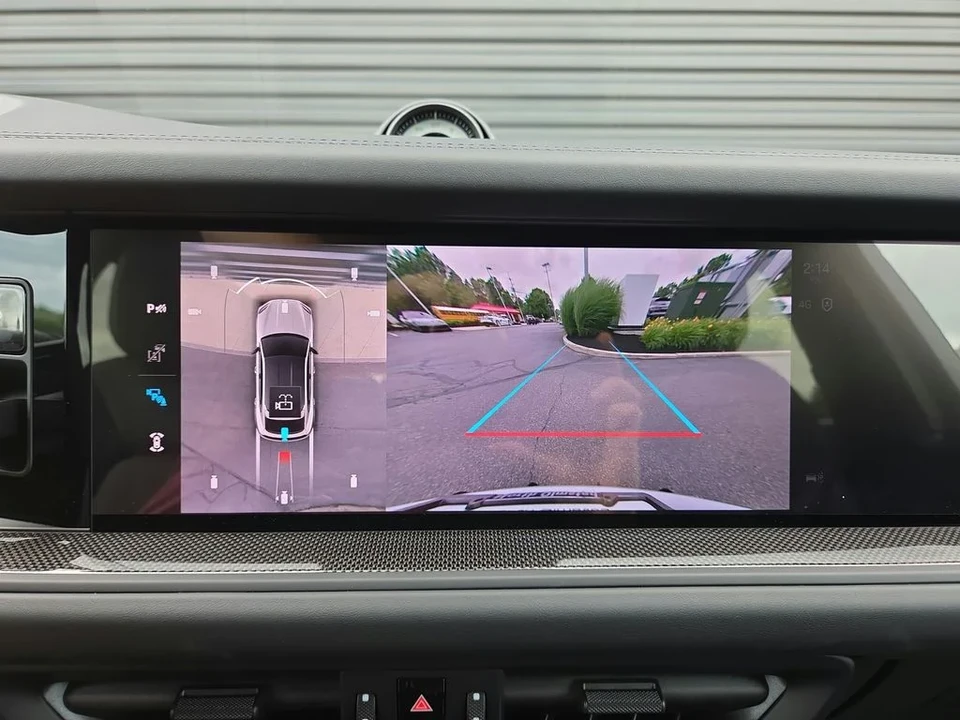 2026 Porsche 9Y0/9Y3 Cayenne GTS - Image 12 of 31
