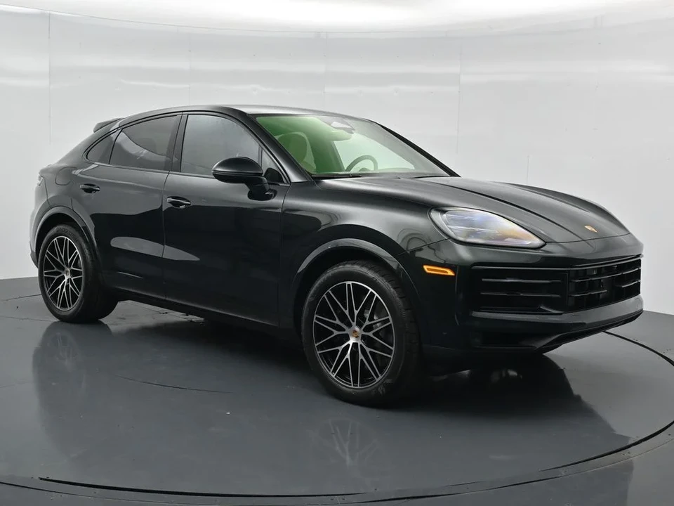 2026 Porsche 9Y0/9Y3 Cayenne Coupe - Image 3 of 24
