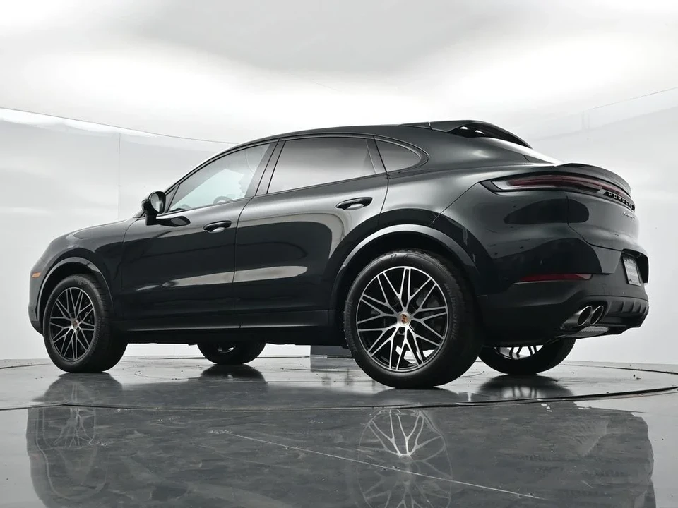 2026 Porsche 9Y0/9Y3 Cayenne Coupe - Image 21 of 24
