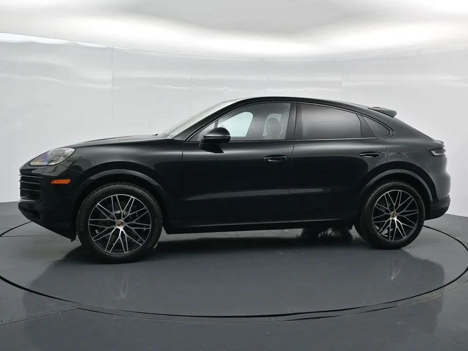 2026 Porsche 9Y0/9Y3 Cayenne Coupe - Image 8 of 24