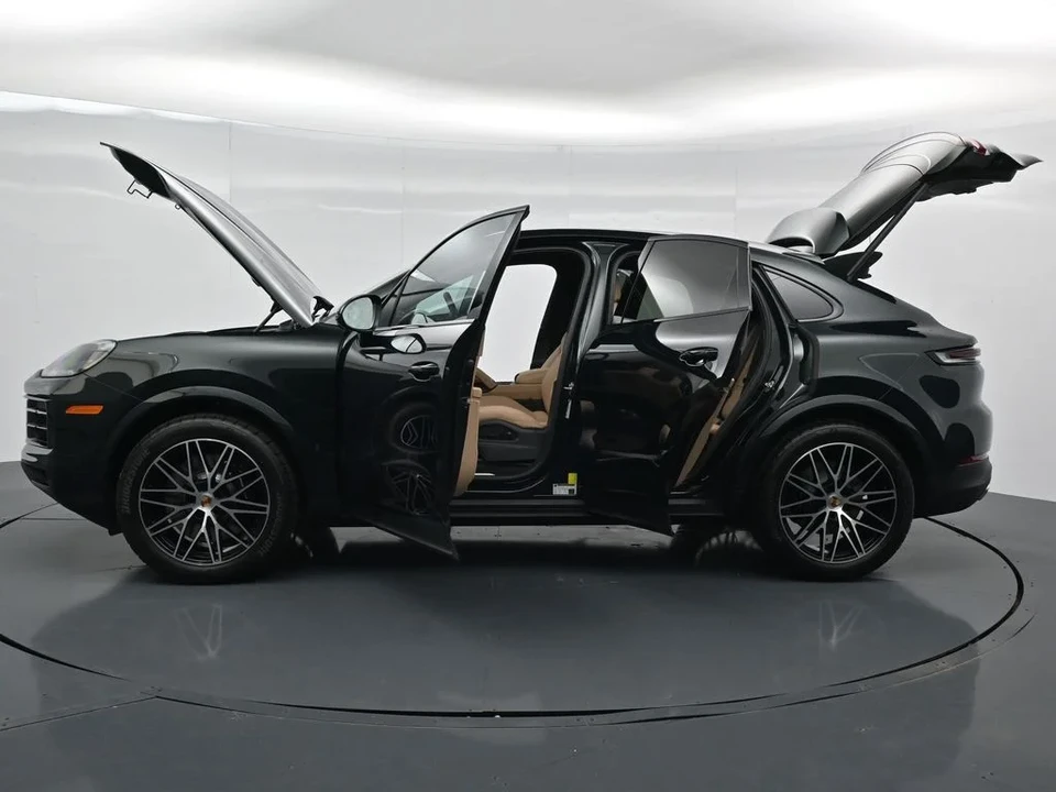 2026 Porsche 9Y0/9Y3 Cayenne Coupe - Image 20 of 24