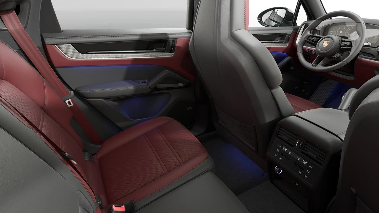 2026 Porsche 9Y0/9Y3 Cayenne Coupe - Image 14 of 14