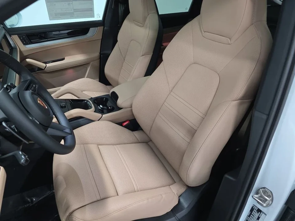 2026 Porsche 9Y0/9Y3 Cayenne Coupe - Image 5 of 31