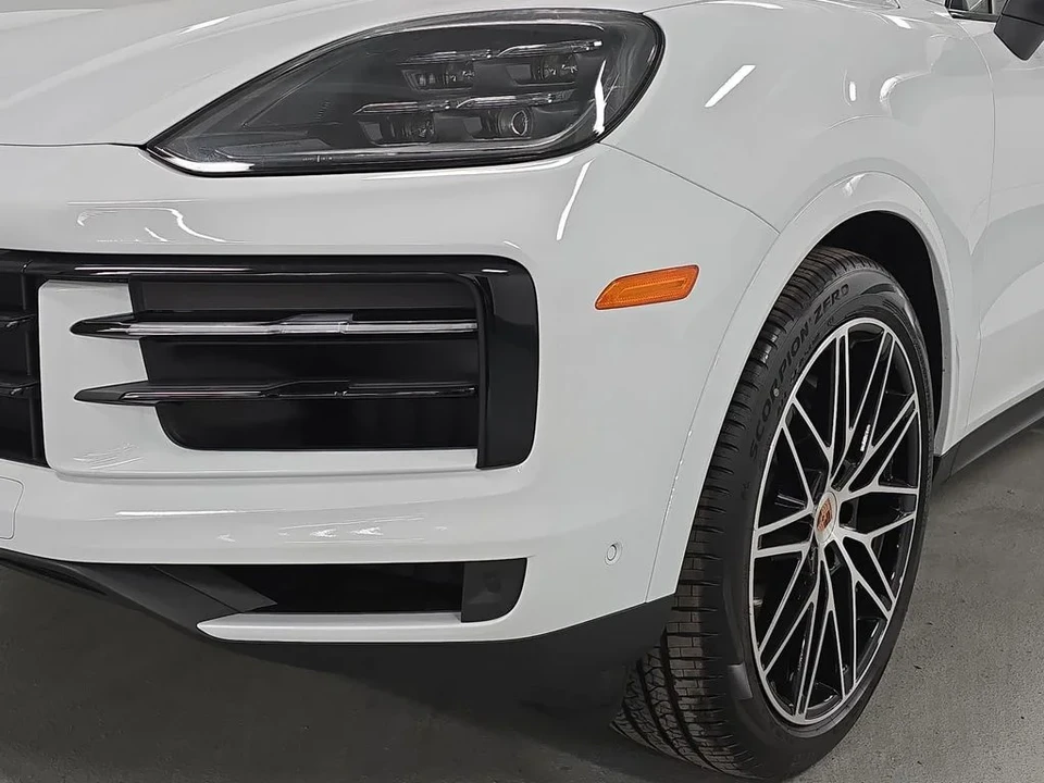 2026 Porsche 9Y0/9Y3 Cayenne Coupe - Image 11 of 31