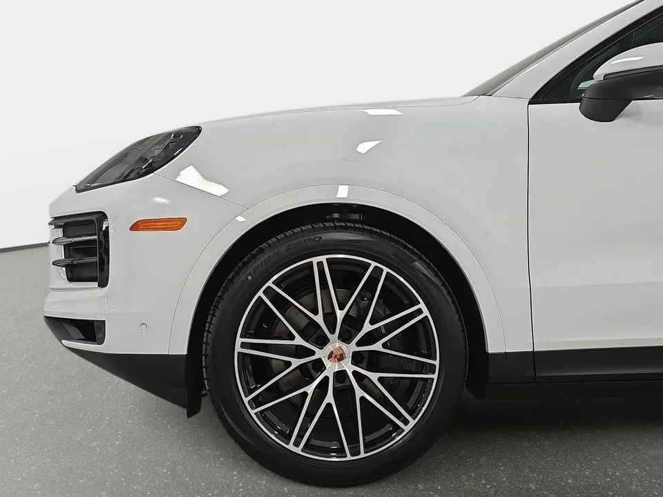 2026 Porsche 9Y0/9Y3 Cayenne Coupe - Image 10 of 31