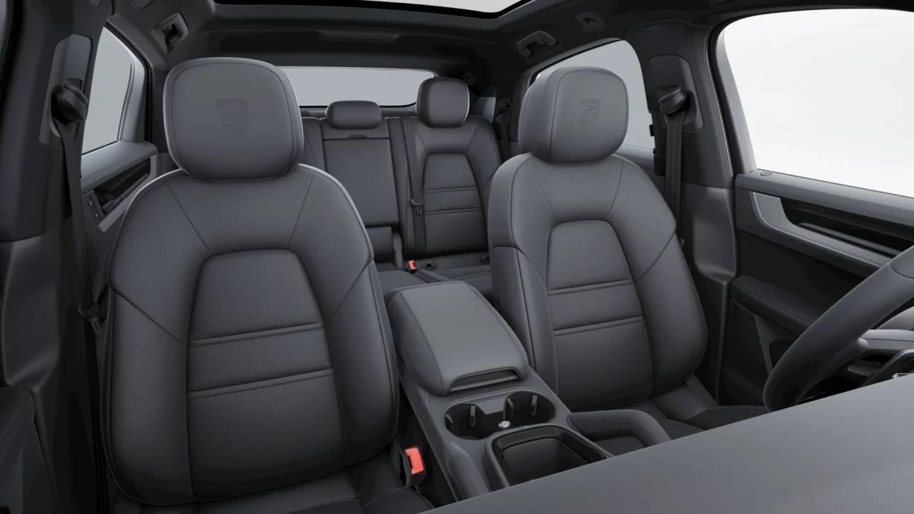 2026 Porsche 9Y0/9Y3 Cayenne Coupe - Image 10 of 10