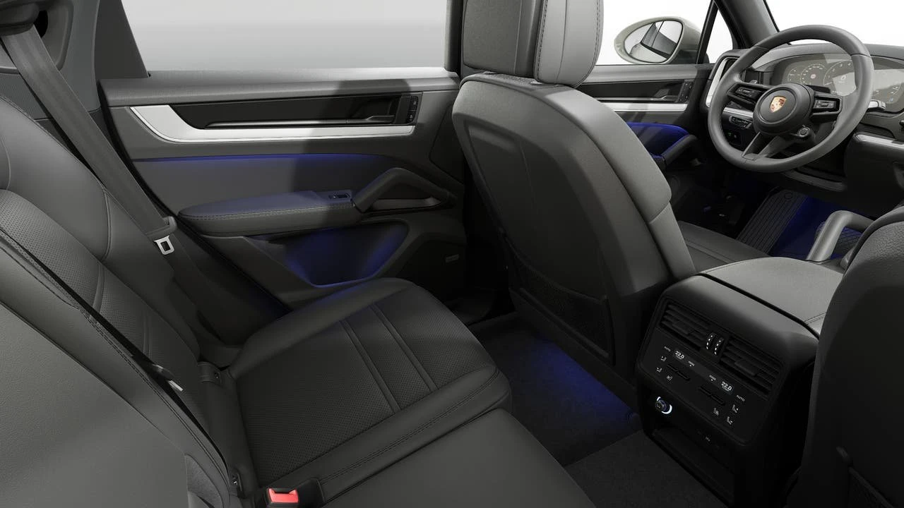 2026 Porsche Cayenne - Image 14 of 14