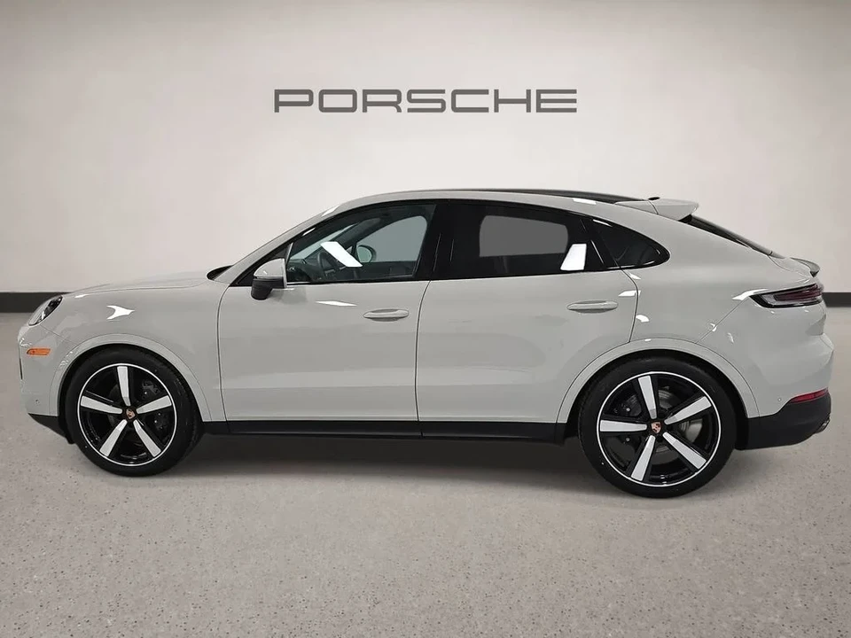 2026 Porsche 9Y0/9Y3 Cayenne Coupe - Image 2 of 31