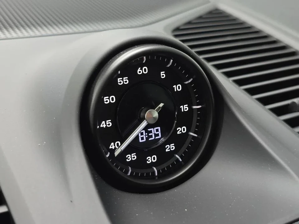 2026 Porsche 9Y0/9Y3 Cayenne Coupe - Image 21 of 31