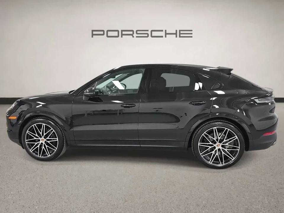 2026 Porsche 9Y0/9Y3 Cayenne Coupe - Image 2 of 31