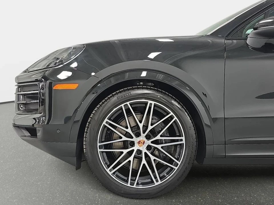 2026 Porsche 9Y0/9Y3 Cayenne Coupe - Image 10 of 31