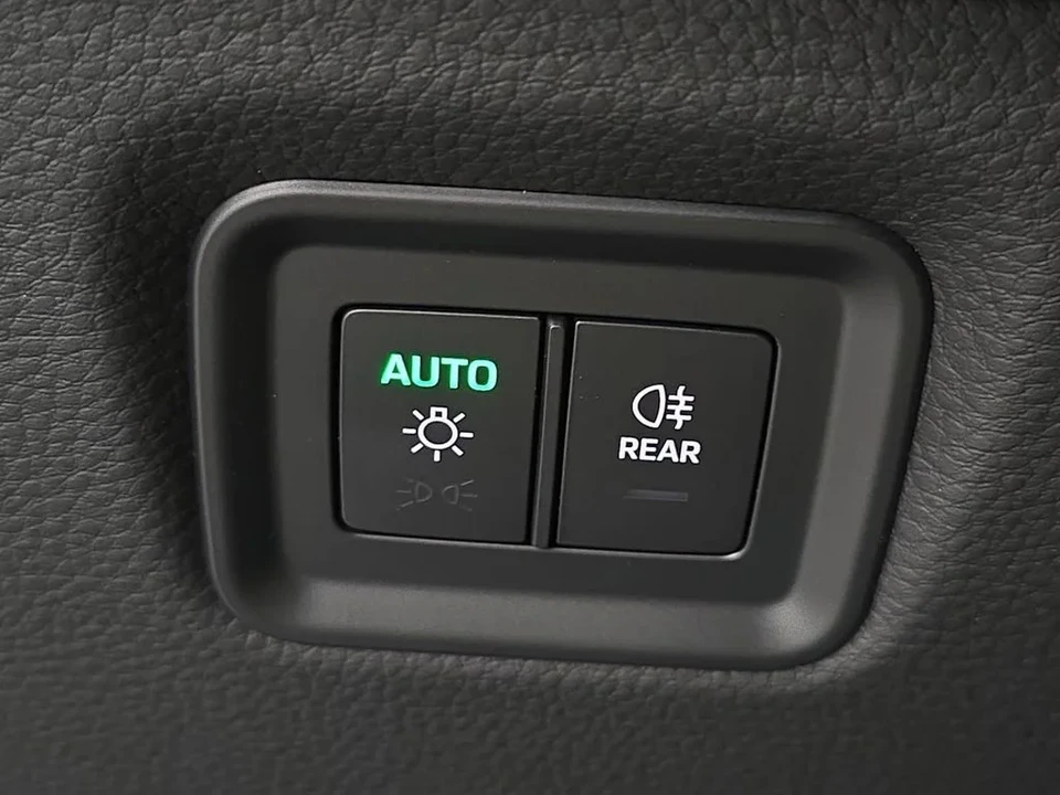 2026 Porsche 9Y0/9Y3 Cayenne Coupe - Image 22 of 31