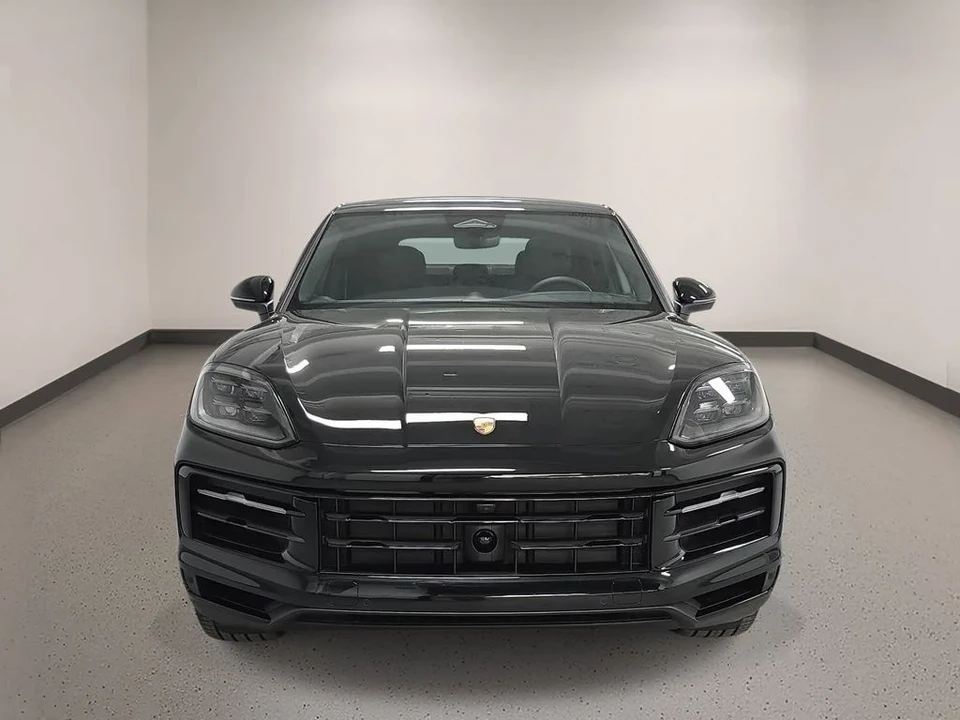 2026 Porsche 9Y0/9Y3 Cayenne Coupe - Image 9 of 31