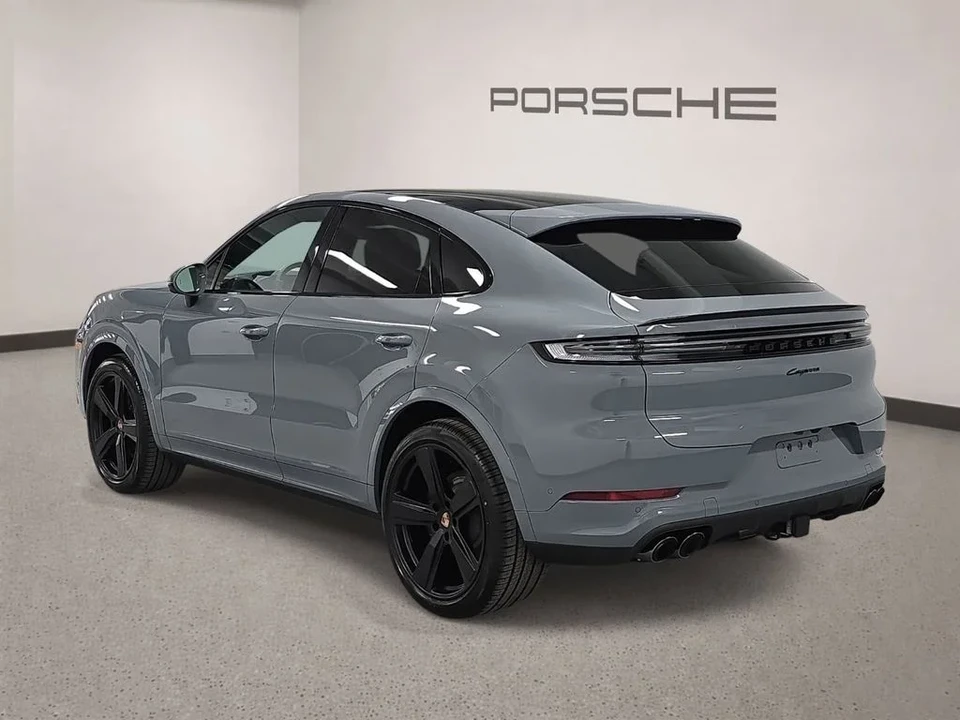 2026 Porsche 9Y0/9Y3 Cayenne Coupe - Image 3 of 31