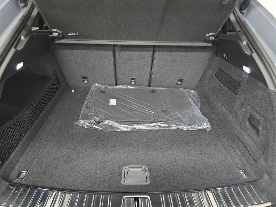 2026 Porsche 9Y0/9Y3 Cayenne Coupe - Image 31 of 31
