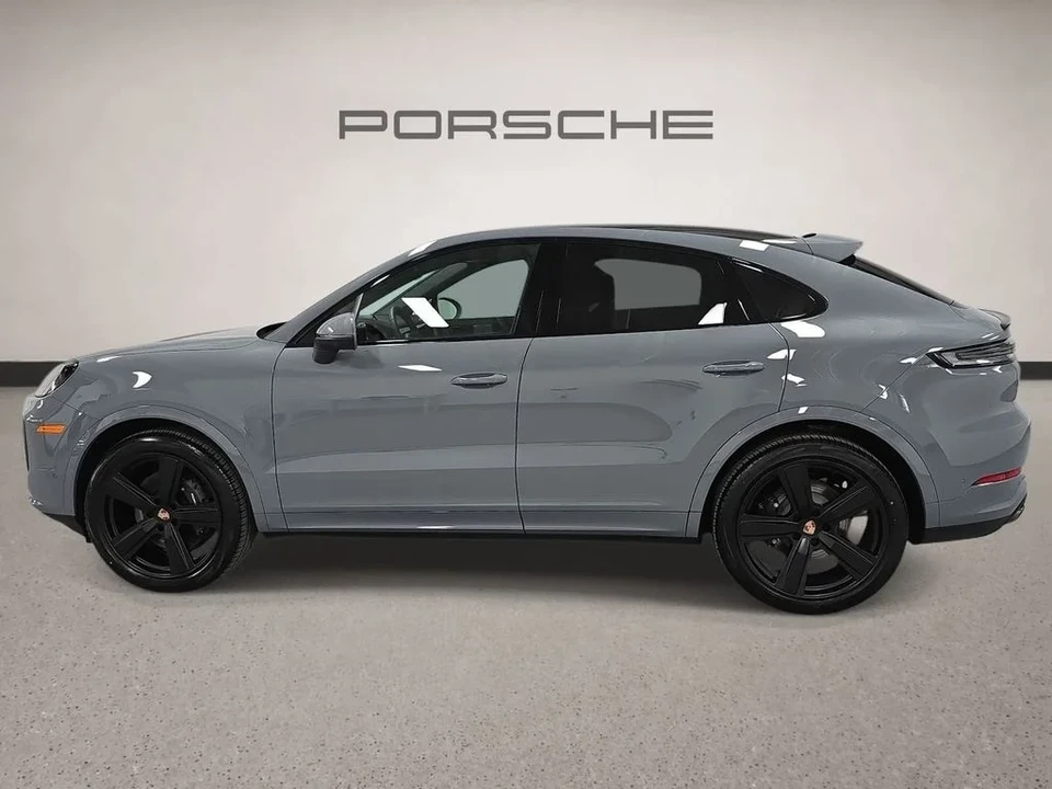 2026 Porsche 9Y0/9Y3 Cayenne Coupe - Image 2 of 31