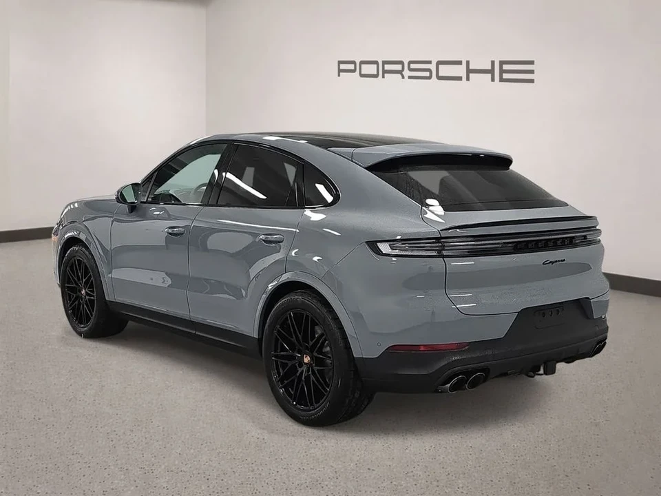2026 Porsche 9Y0/9Y3 Cayenne Coupe - Image 3 of 31