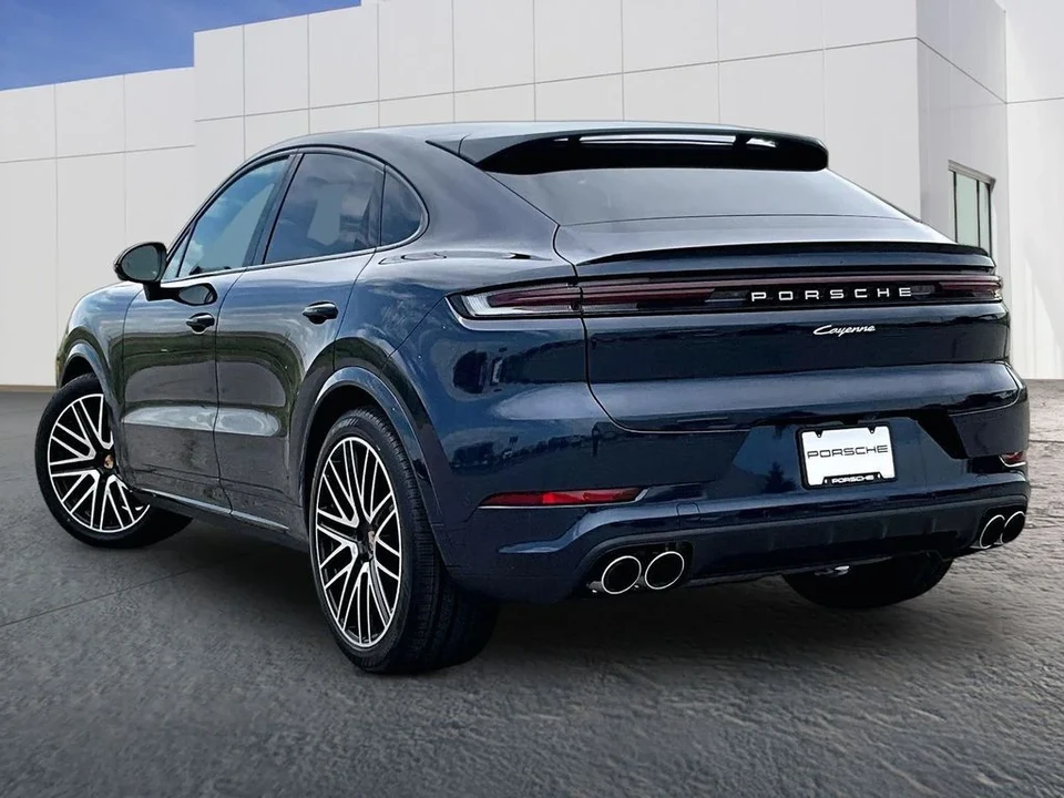 2026 Porsche 9Y0/9Y3 Cayenne Coupe - Image 3 of 26