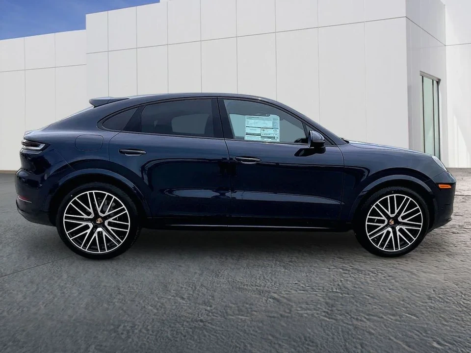 2026 Porsche 9Y0/9Y3 Cayenne Coupe - Image 8 of 26