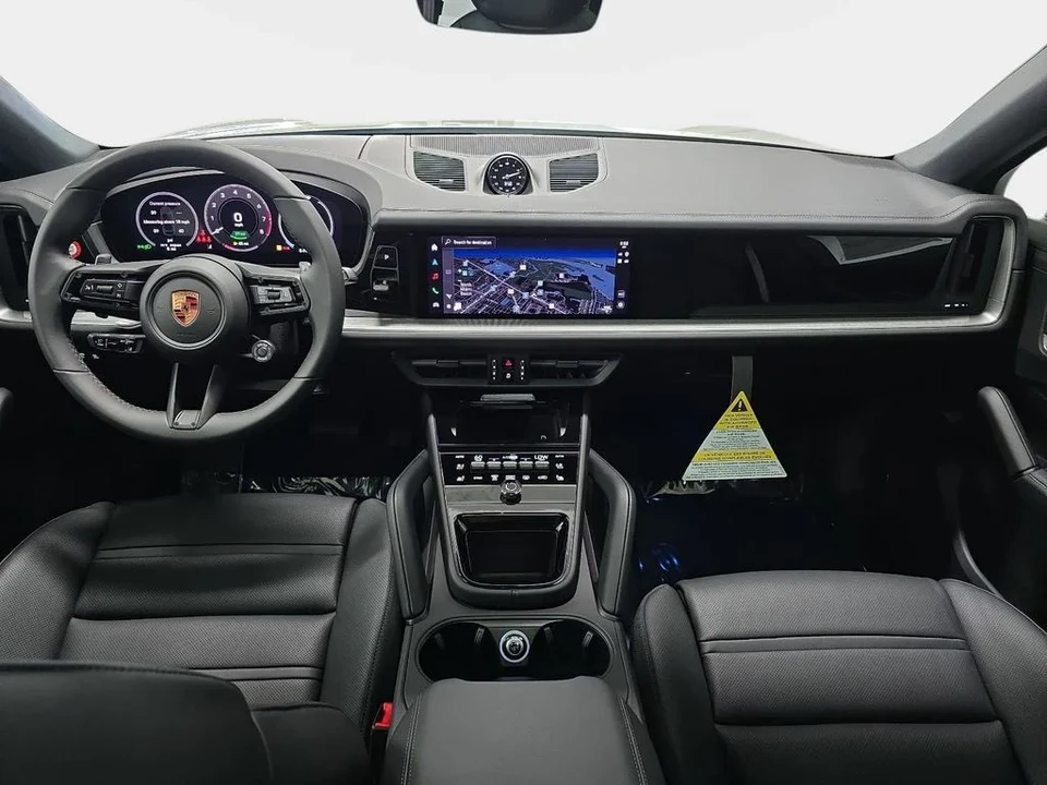 2026 Porsche 9Y0/9Y3 Cayenne - Image 12 of 31