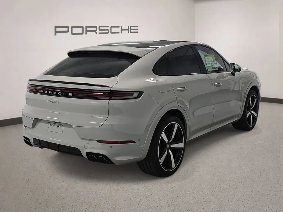 2026 Porsche 9Y0/9Y3 Cayenne - Image 7 of 31