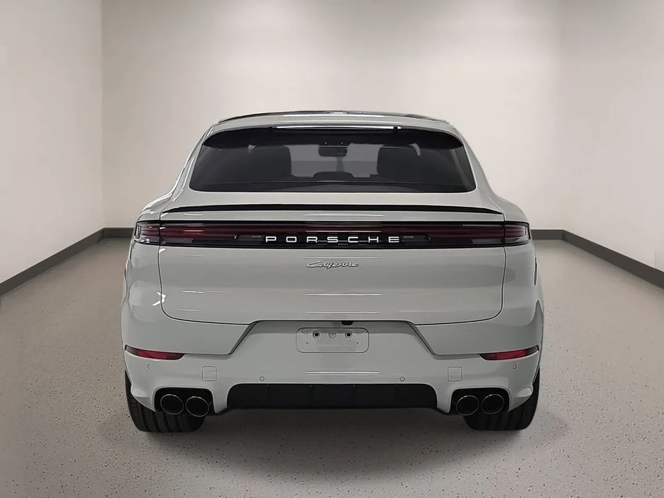 2026 Porsche 9Y0/9Y3 Cayenne - Image 6 of 31