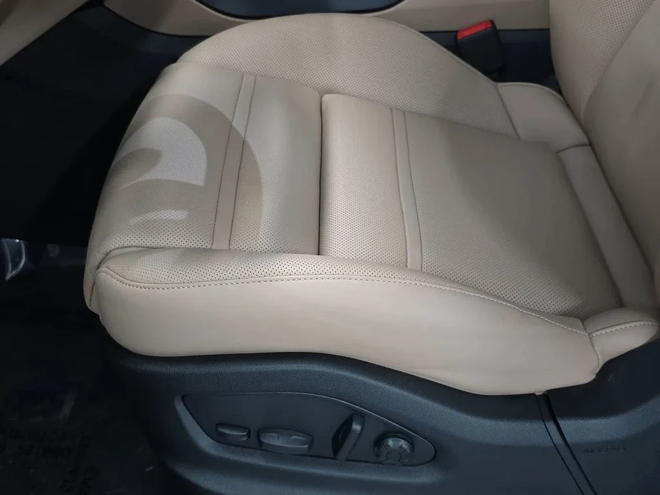 2026 Porsche 9Y0/9Y3 Cayenne - Image 25 of 31