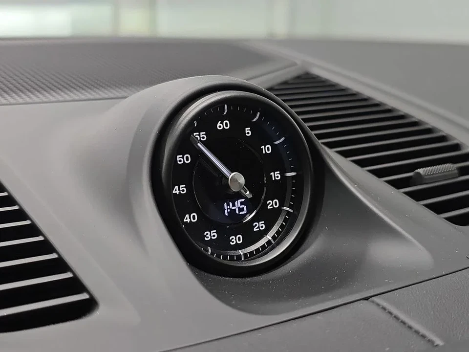 2026 Porsche 9Y0/9Y3 Cayenne - Image 21 of 31