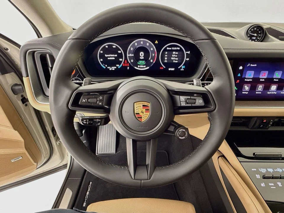 2026 Porsche 9Y0/9Y3 Cayenne - Image 15 of 31