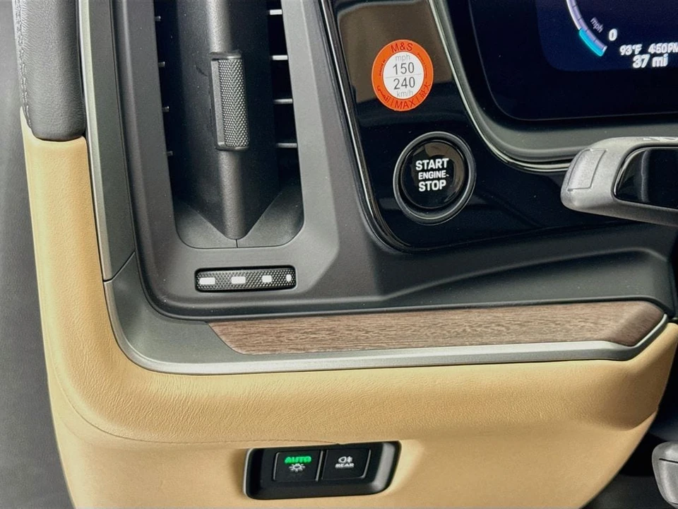 2026 Porsche 9Y0/9Y3 Cayenne - Image 14 of 31
