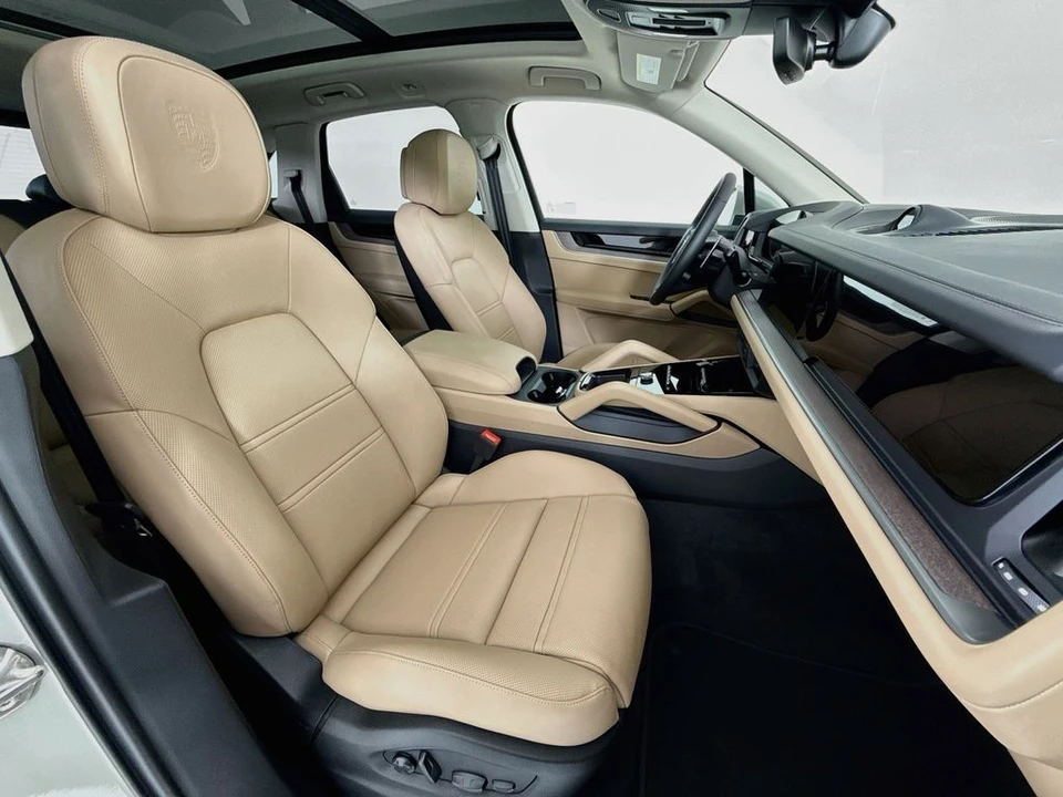 2026 Porsche 9Y0/9Y3 Cayenne - Image 30 of 31