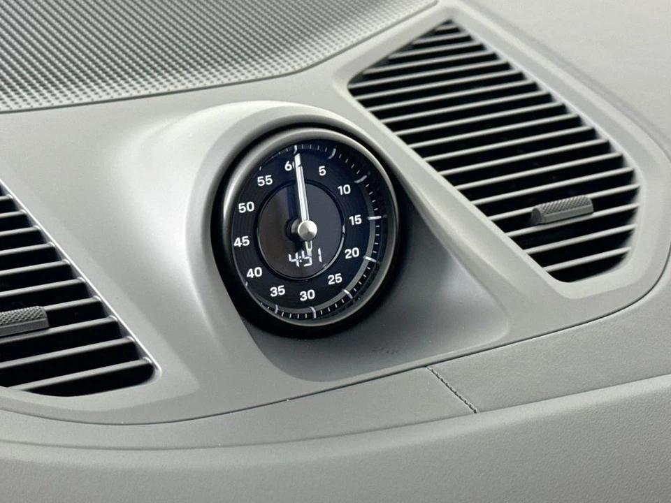 2026 Porsche 9Y0/9Y3 Cayenne - Image 17 of 31