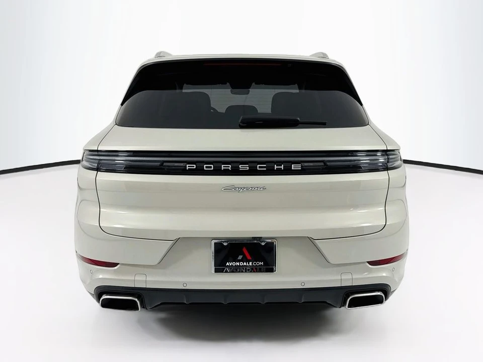2026 Porsche 9Y0/9Y3 Cayenne - Image 10 of 31