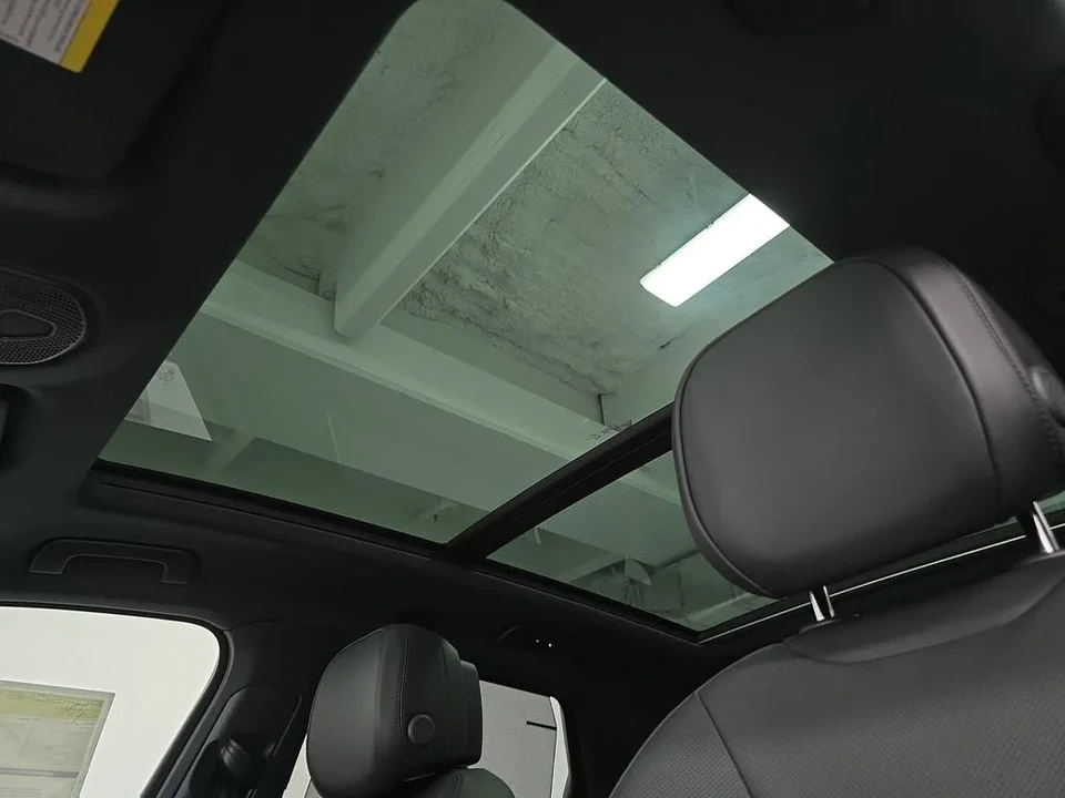 2026 Porsche 9Y0/9Y3 Cayenne - Image 26 of 31