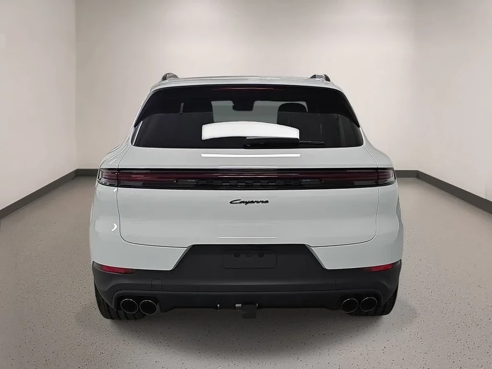 2026 Porsche 9Y0/9Y3 Cayenne - Image 6 of 31
