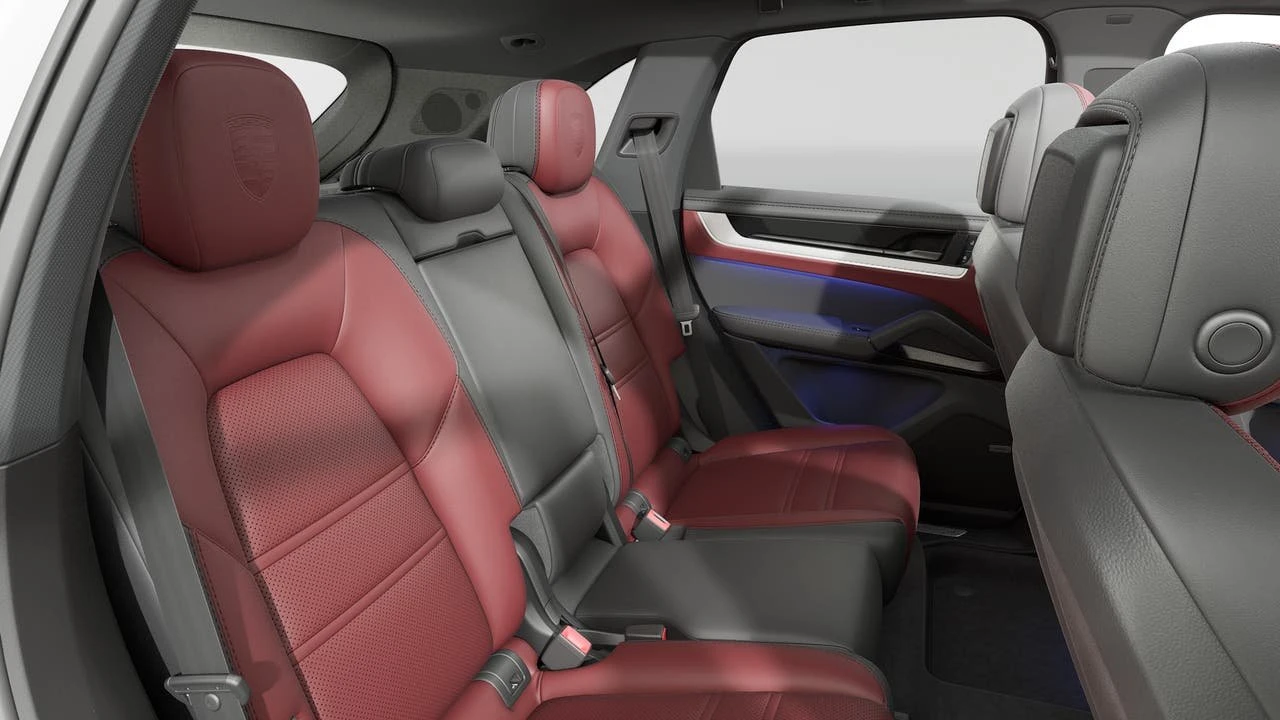 2026 Porsche 9Y0/9Y3 Cayenne - Image 13 of 14