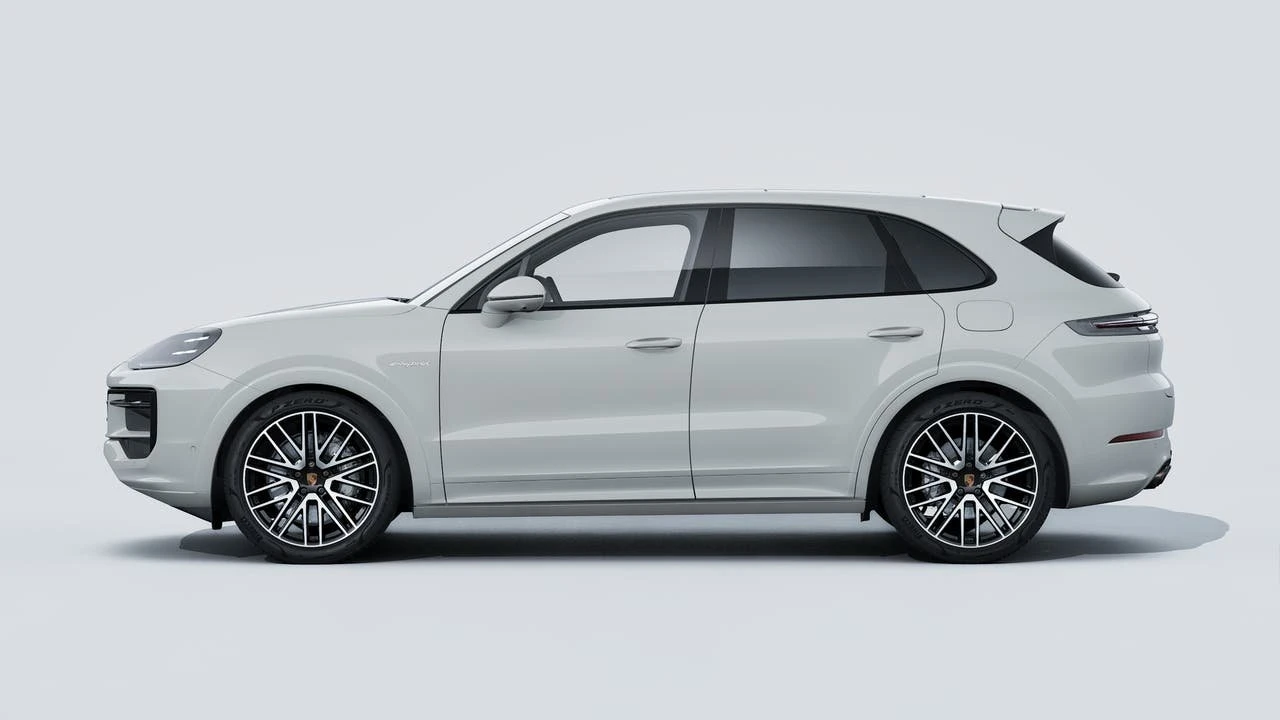 2026 Porsche 9Y0/9Y3 Cayenne - Image 2 of 14