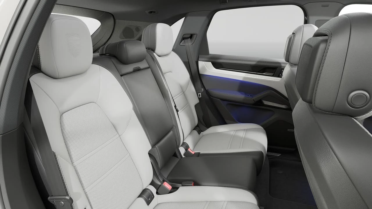 2026 Porsche 9Y0/9Y3 Cayenne - Image 13 of 14