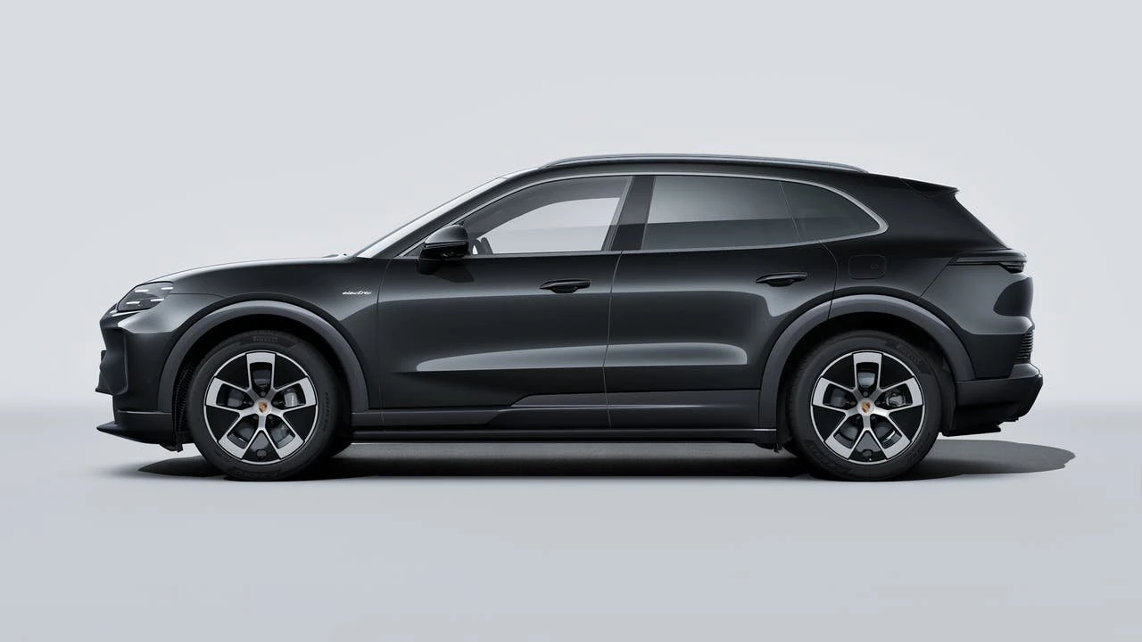 2026 Porsche 9Y0/9Y3 Cayenne - Image 2 of 14
