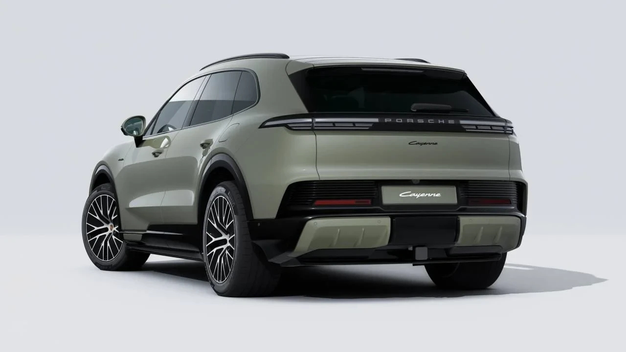2026 Porsche 9Y0/9Y3 Cayenne - Image 3 of 14